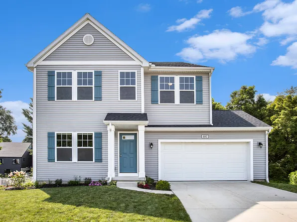 4987 Meadow Brown Dr, Hudsonville, MI 49426