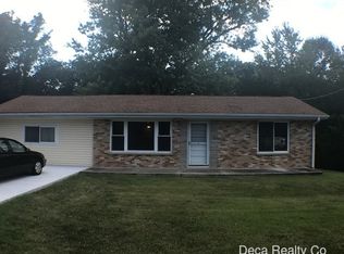 3145 Crystal Circle Dr, High Ridge, MO 63049