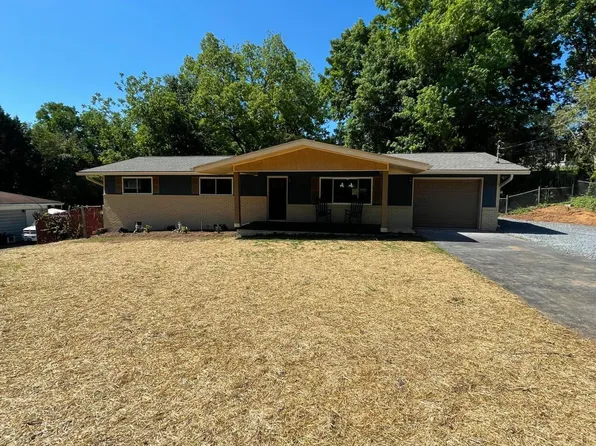 3208 Kings Point Rd, Chattanooga, TN 37416