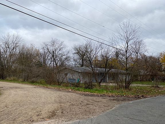 3rd image of 8166 Kephart Ln