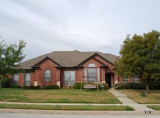 816 Oak Crest Rd, Burleson, TX 76028