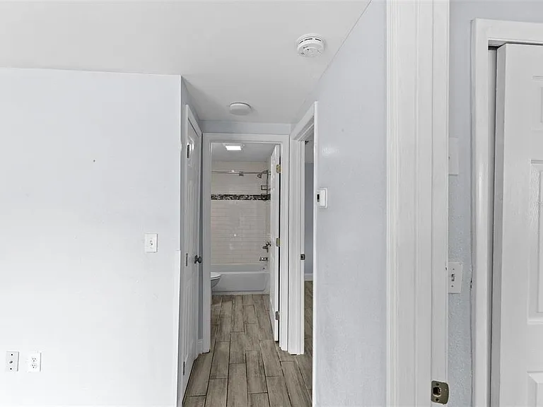 13916 Sommers Ave — Photo 22
