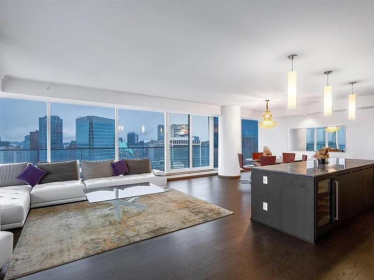 1011 Cordova St W #4103 — Photo 3