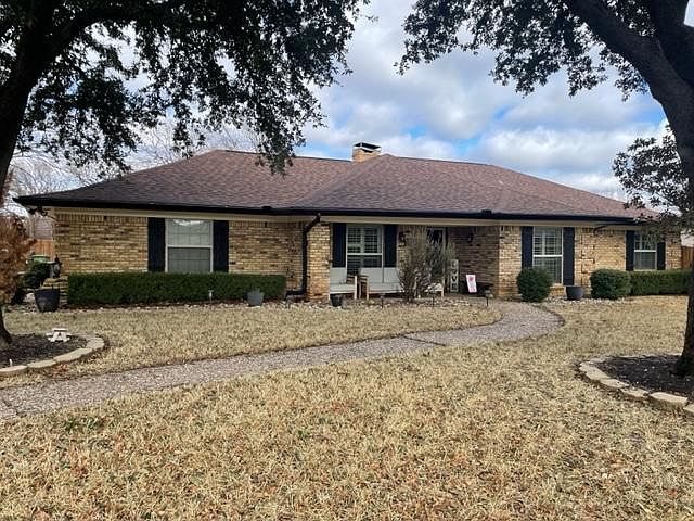 1st image of 729 Hunters Glen Ct