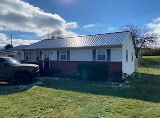 301 Chinquapin Ave, Rural Retreat, VA 24368