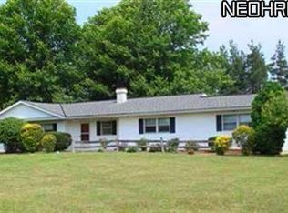 8516 Mulberry Rd, Chesterland, OH 44026