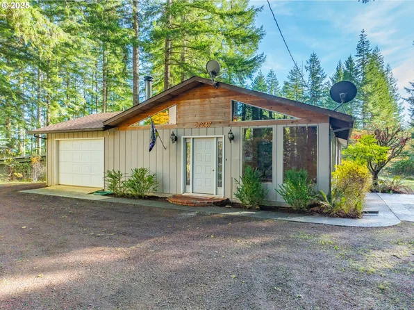 57247 Fairview Rd, Coquille, OR 97423