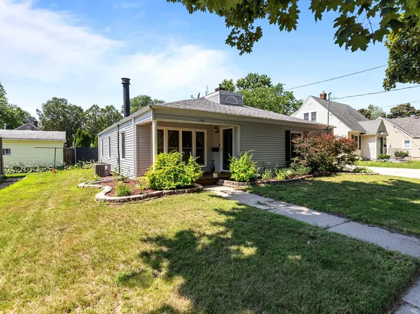 1107 N Gillett St, Appleton, WI 54914