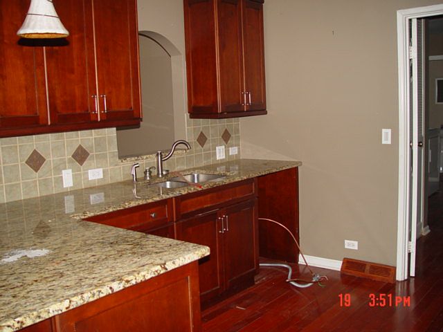 2nd image of 955 Sycamore Ct