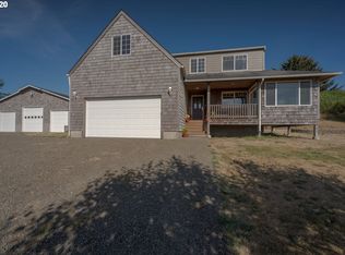 90471 East Rd, Warrenton, OR 97146