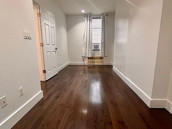 5th image of 216 E 36th St APT 2F