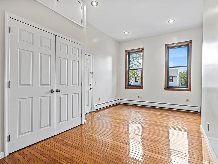 800 Ocean Ave #1 — Photo 35
