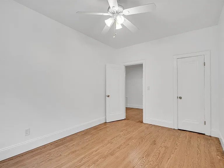 137 Englewood Ave #5 — Photo 21
