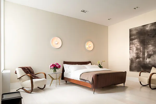 Sold by Compass | media 26