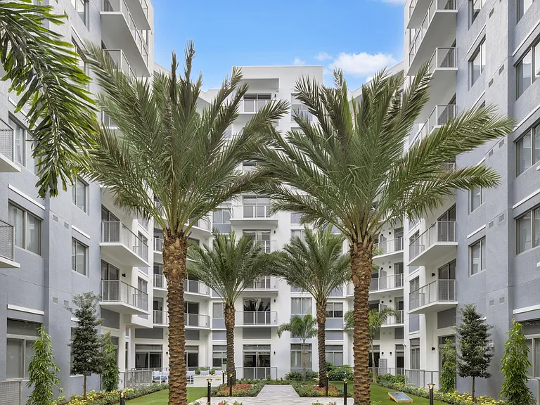 The Marc at Palm Beach Gardens — Photo 26