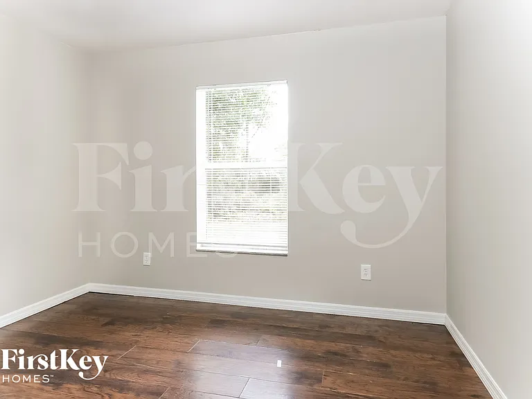 3201 SW Collings Dr — Photo 12
