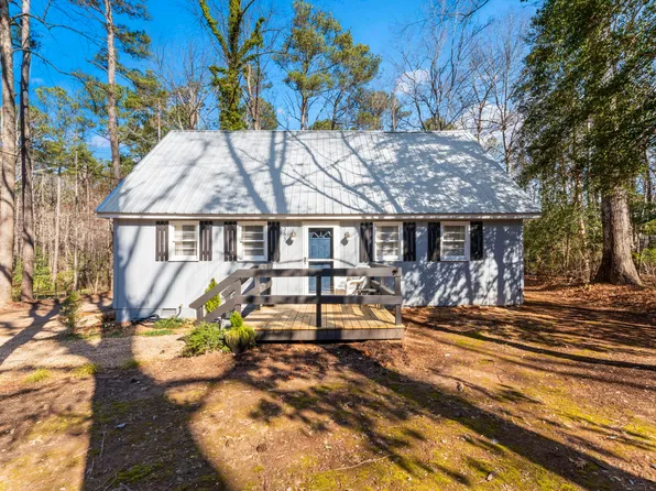 365 Shawnee Dr, Louisburg, NC 27549