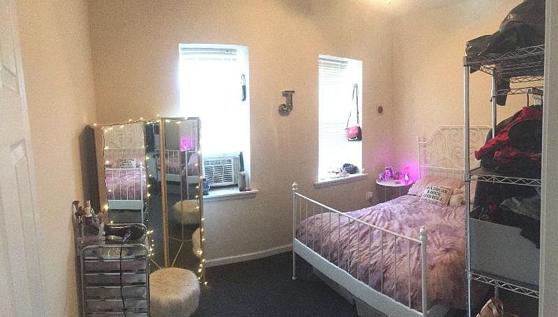 2nd image of 1605 W Diamond St #2F