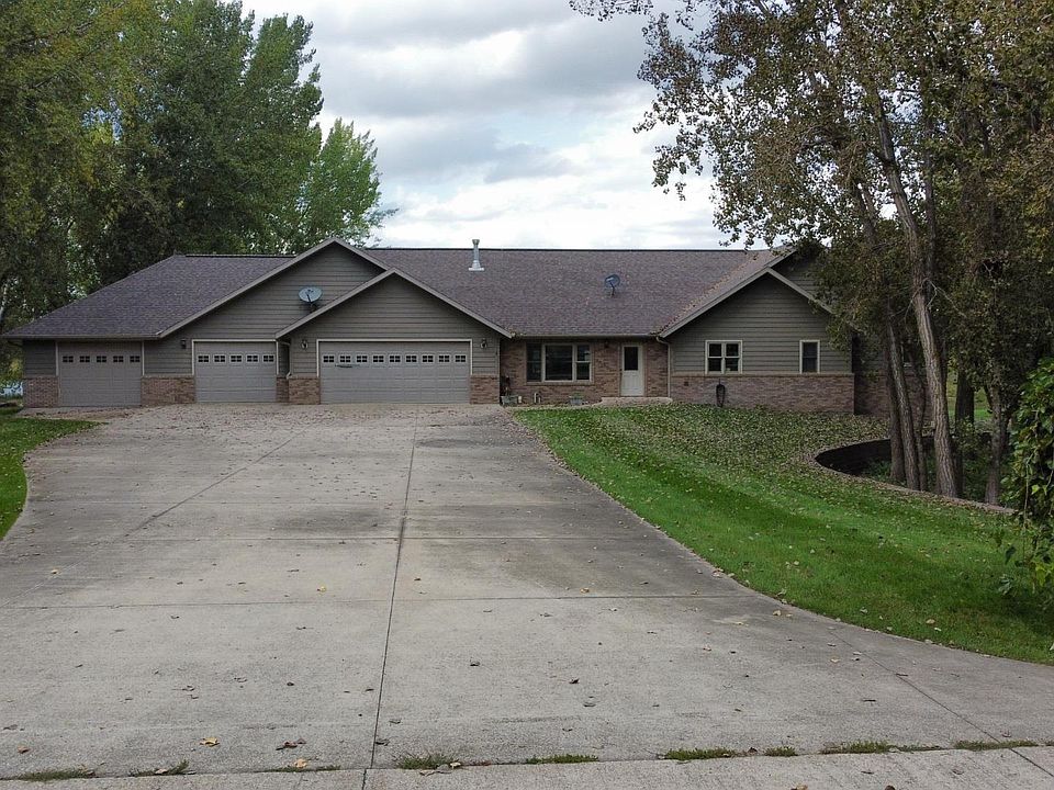 1st image of 3099B Nest Ave
