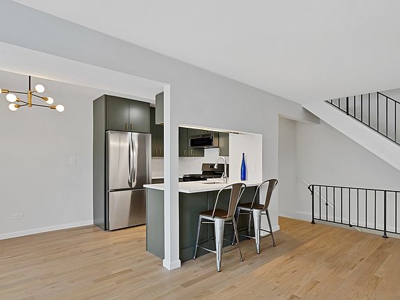 5th image of 406 Inverrary Ln