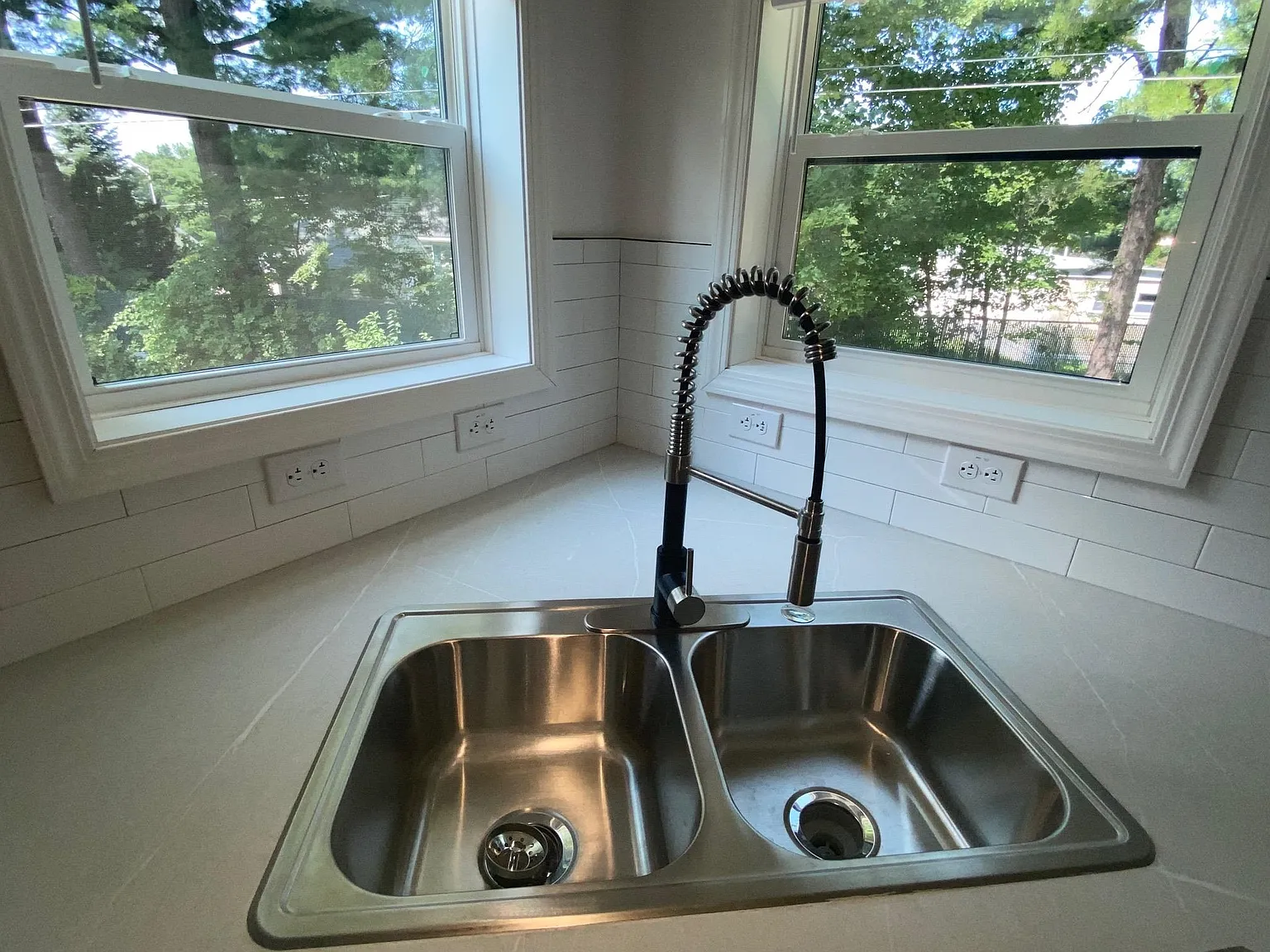 2 bed, 2.0 bath, 960 sqft, $2,500 — Photo 4