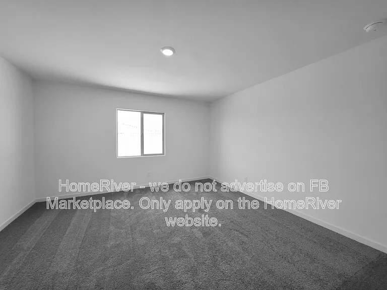 1050 W West Virginia Ave — Photo 6