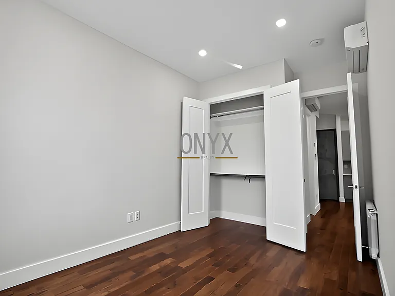 6001 70th Ave #2F — Photo 4