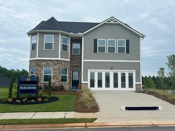 204 Pretoria Dr, Woodruff, SC 29388