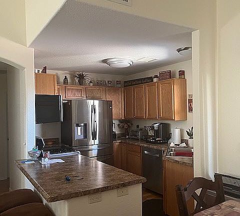 4th image of 944 San Jacinto Dr