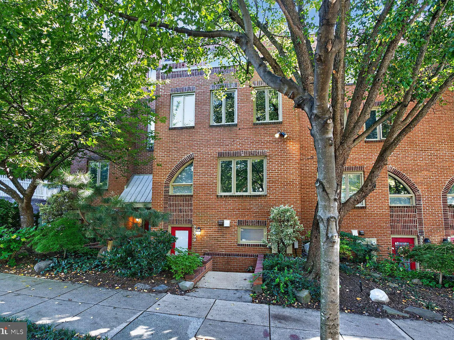 Mount Pleasant — Photo 1