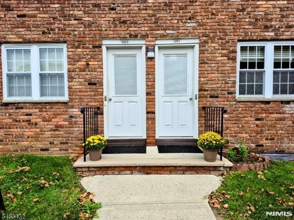 1261A Valley Road, Wayne, NJ 07470
