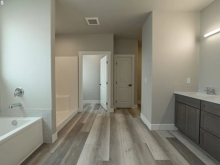 1635 Hayes St — Photo 17