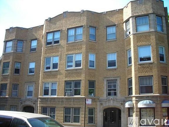 4th image of 2200 W Foster Ave #3