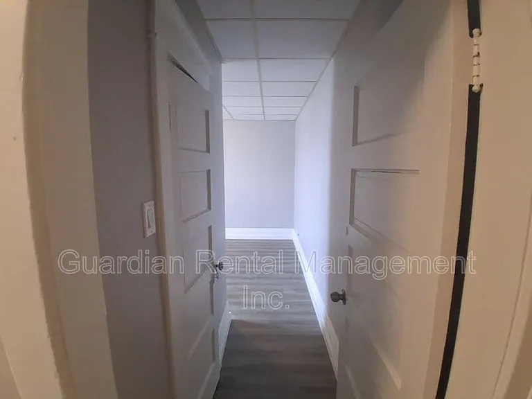 411 Simpson St #6 — Photo 9