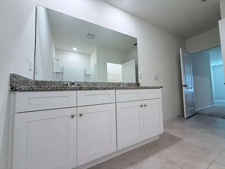 1344 Sugarwood St — Photo 9