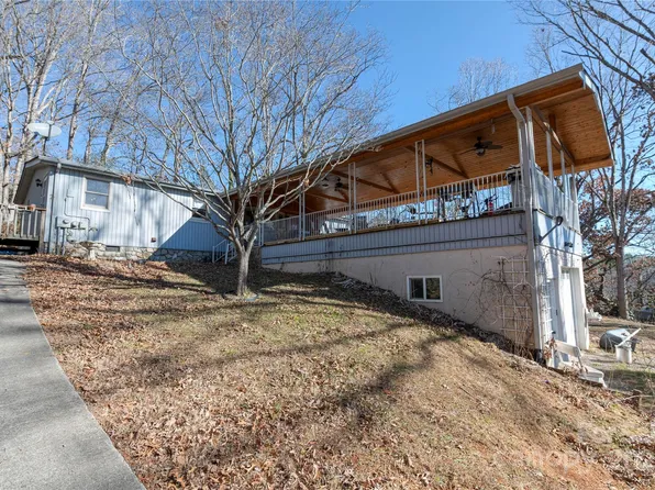 220 Moody Ridge Rd, Clyde, NC 28721