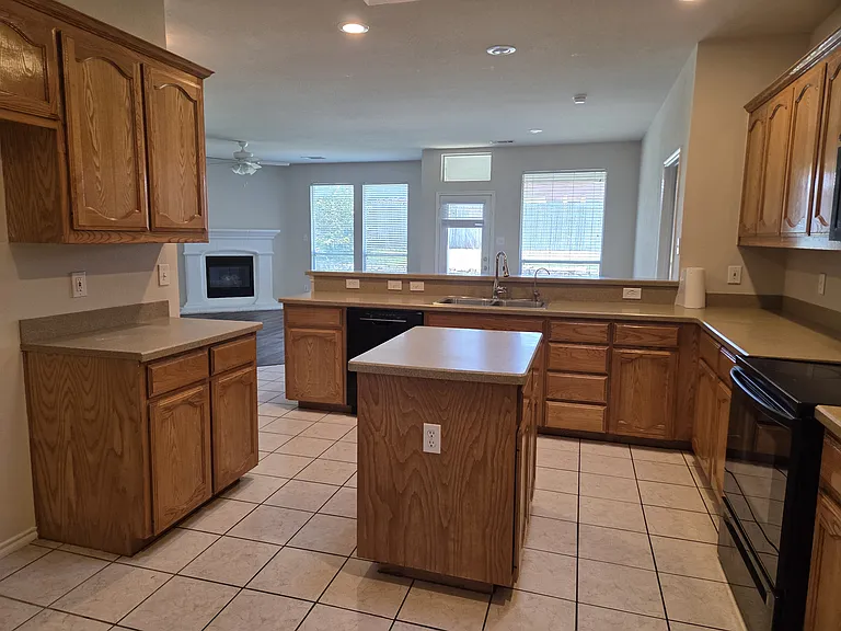 6037 Horse Trap Dr — Photo 11
