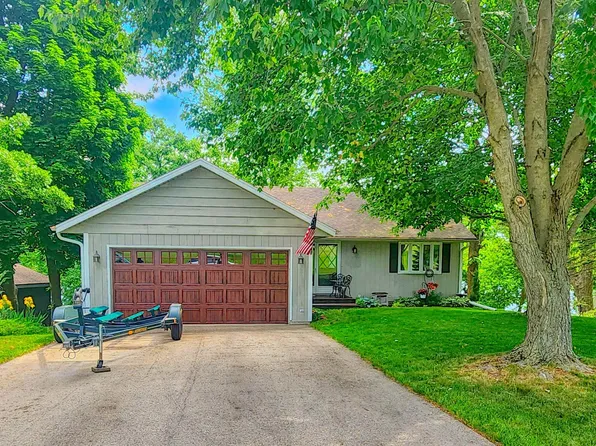 16-213 Stonehedge Dr, Lanark, IL 61046