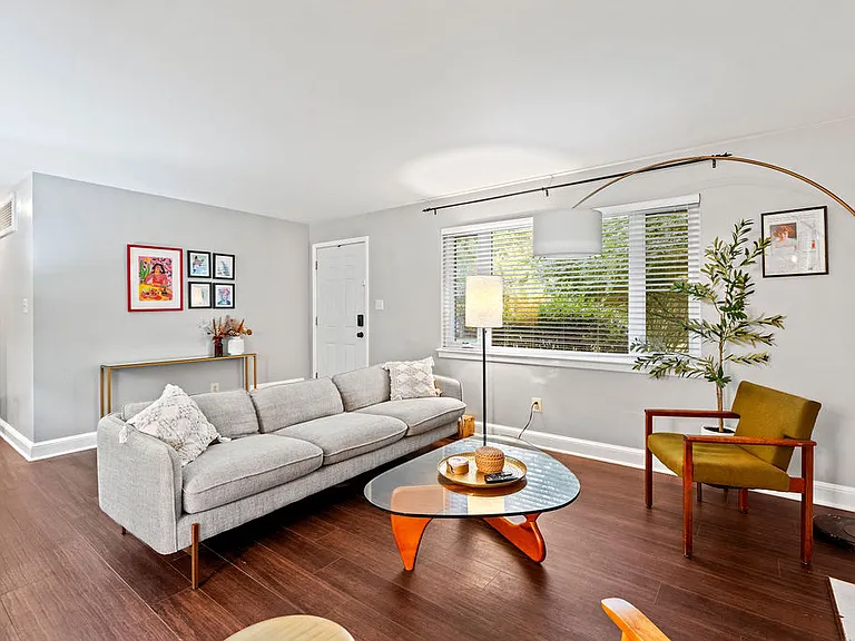 7200 Carol Ln — Photo 11