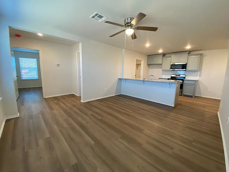 10801 NW 119th Pl — Photo 12