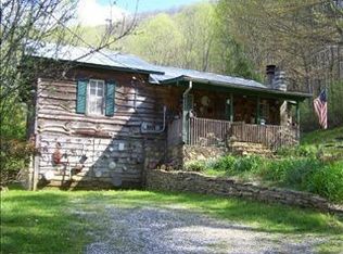 546 Jericho Rd, Whittier, NC 28789