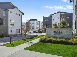 2075 Oak Meadows Dr #34, Surrey, BC