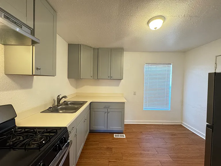2030 NW 25th St #1 — Photo 9