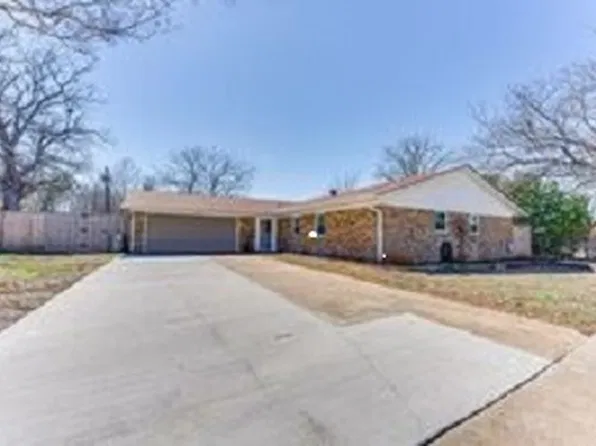 107 Darrell Dr, Heath, TX 75032