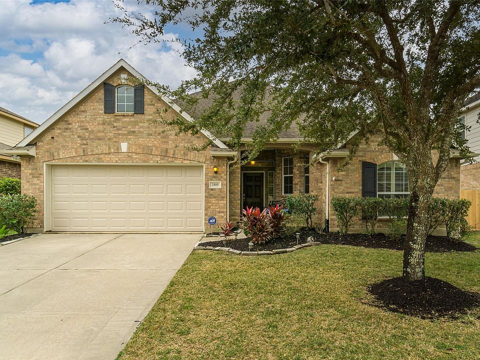 1st image of 2885 Milano Ln