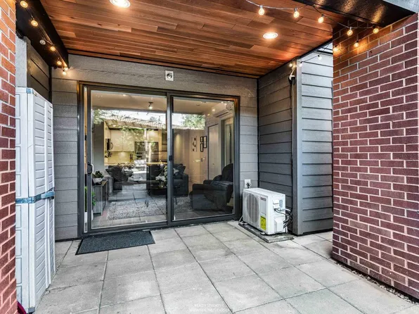 723 W 3rd St #117, North Vancouver, BC V7L 1G8