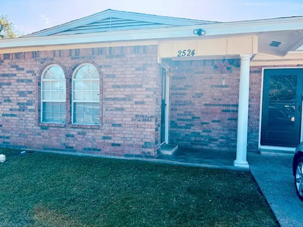 2524 Mountain Lake Rd, Dallas, TX 75233