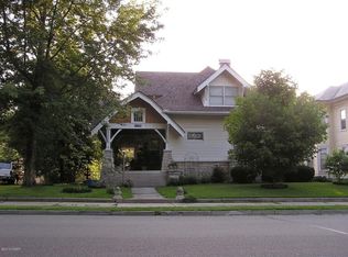 1109 S Main St, Carthage, MO 64836