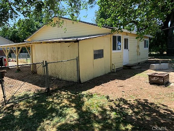 3rd image of 13734 Trinity Ave
