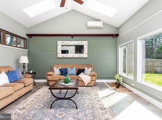 709 Cedar Grove Rd, Broomall, PA 19008